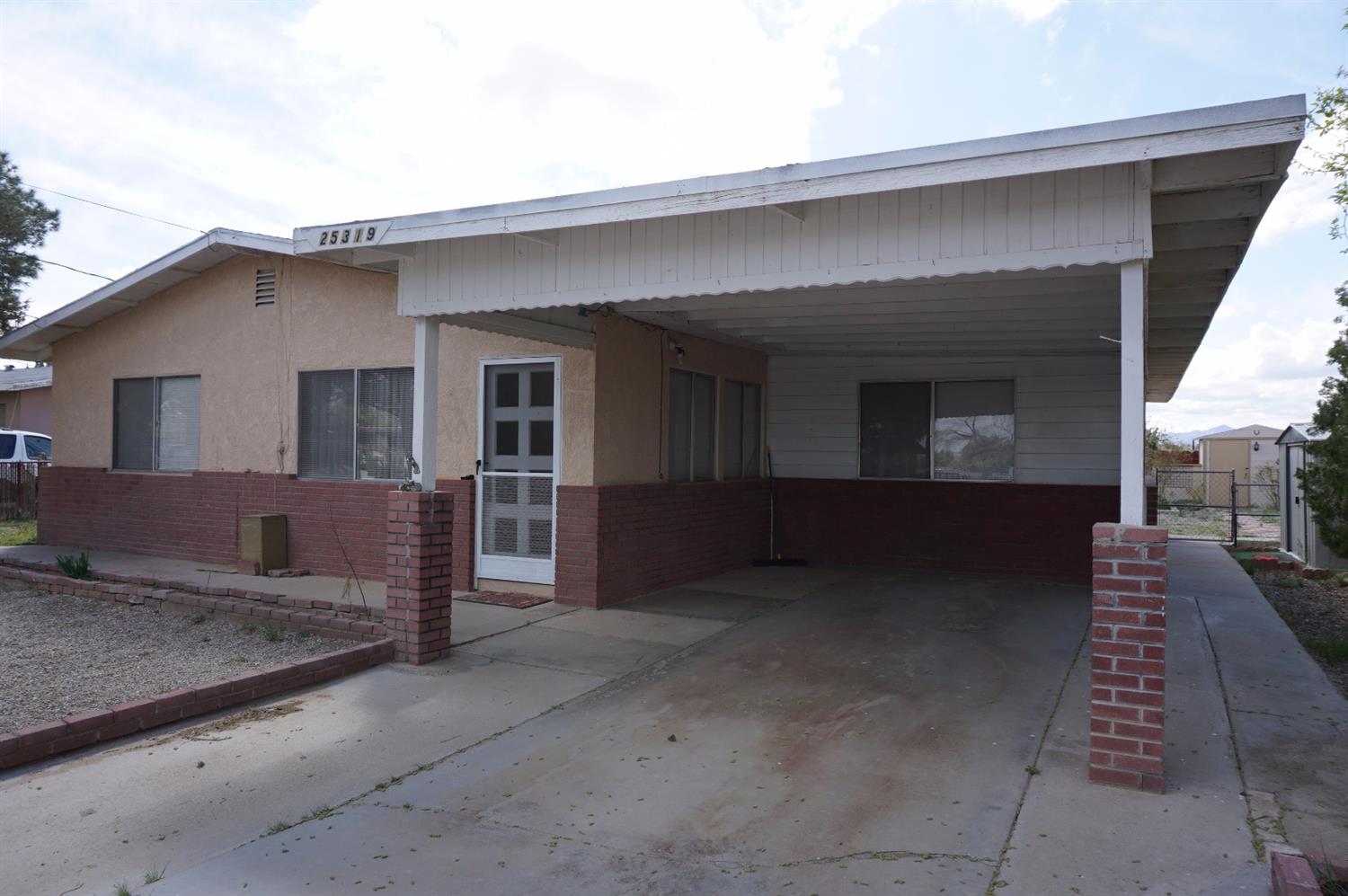 25319 Jade Rd, Barstow, CA 92311 photo 1