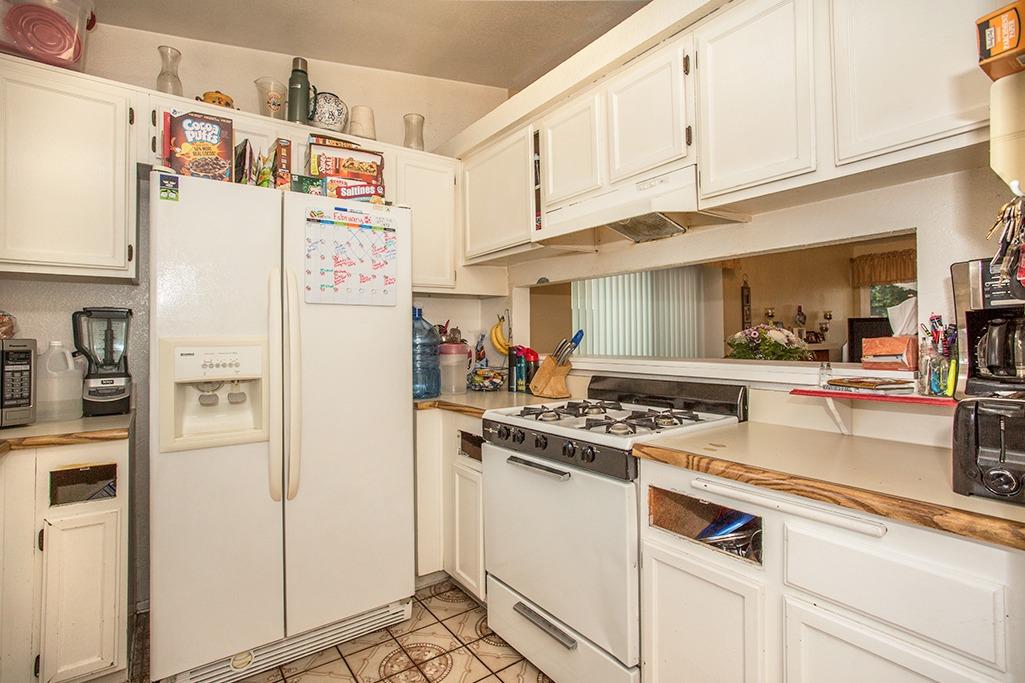 832 Cisco St, Colton, CA 92324 photo 18