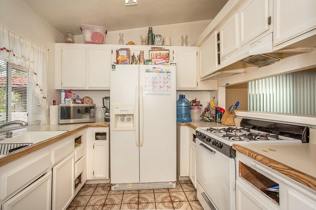 832 Cisco St, Colton, CA 92324 photo 19