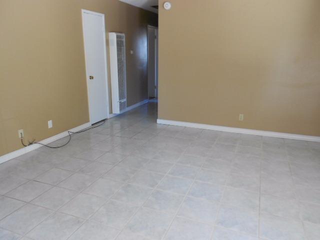 10848 Toltec Dr, Apple Valley, CA 92308 photo 15