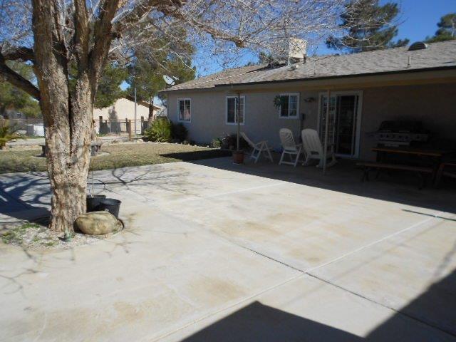 10848 Toltec Dr, Apple Valley, CA 92308 photo 9