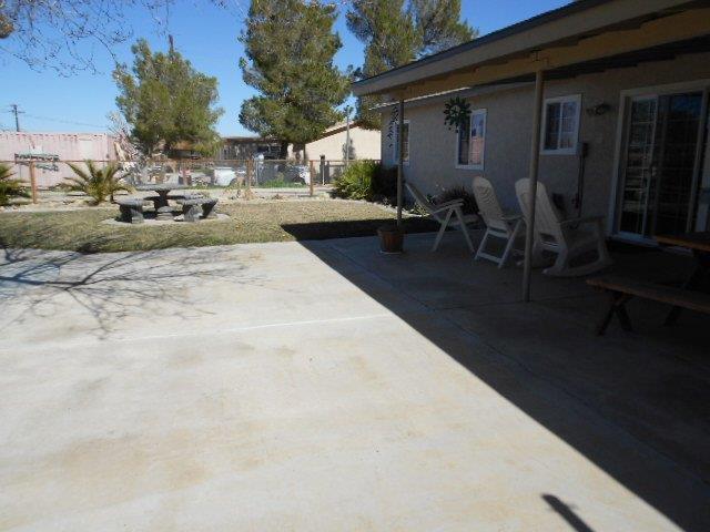 10848 Toltec Dr, Apple Valley, CA 92308 photo 8