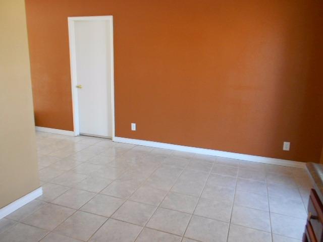 10848 Toltec Dr, Apple Valley, CA 92308 photo 17