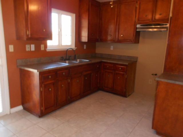 10848 Toltec Dr, Apple Valley, CA 92308 photo 14