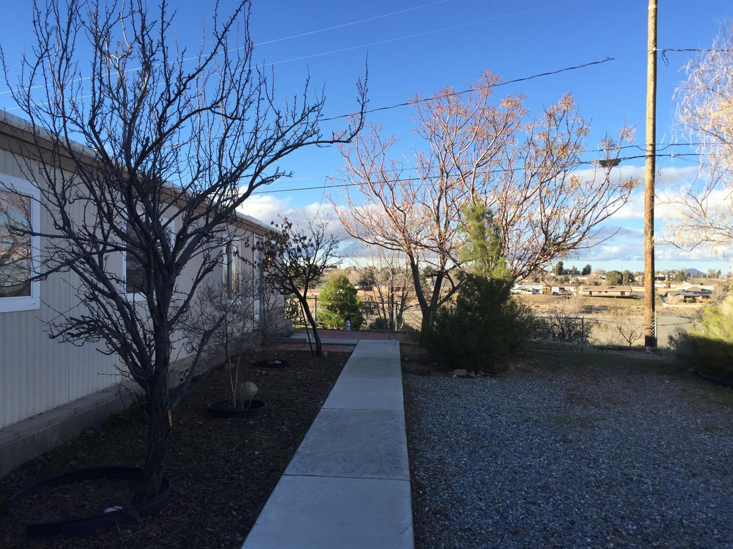 19260 Monterey St, Hesperia, CA 92345 photo 7
