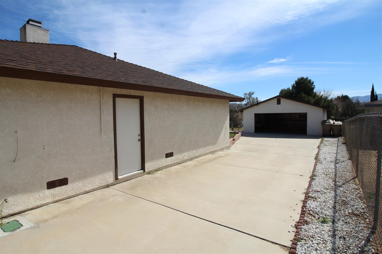 17519 Redbud St, Hesperia, CA 92345 photo 18