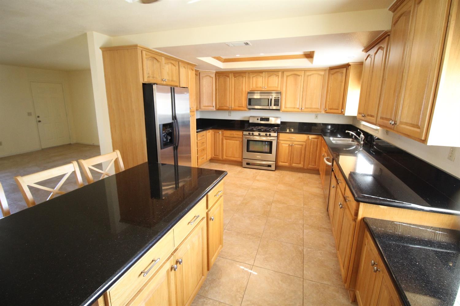 17519 Redbud St, Hesperia, CA 92345 photo 12