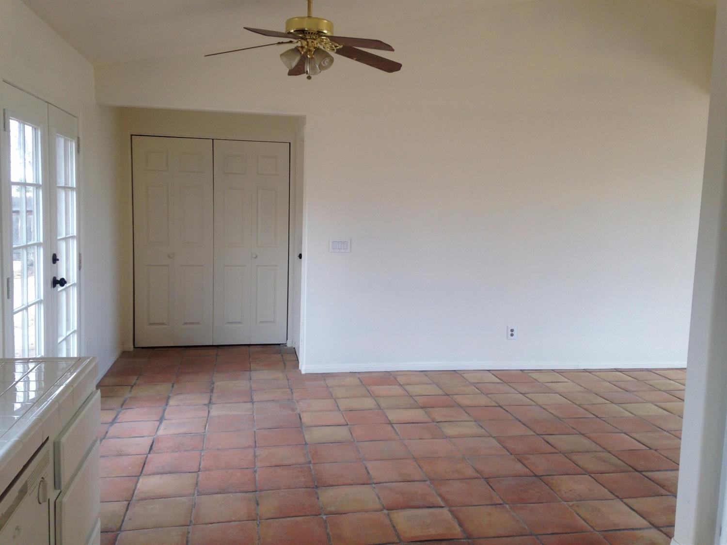 18978 Madrone St, Hesperia, CA 92345 photo 7