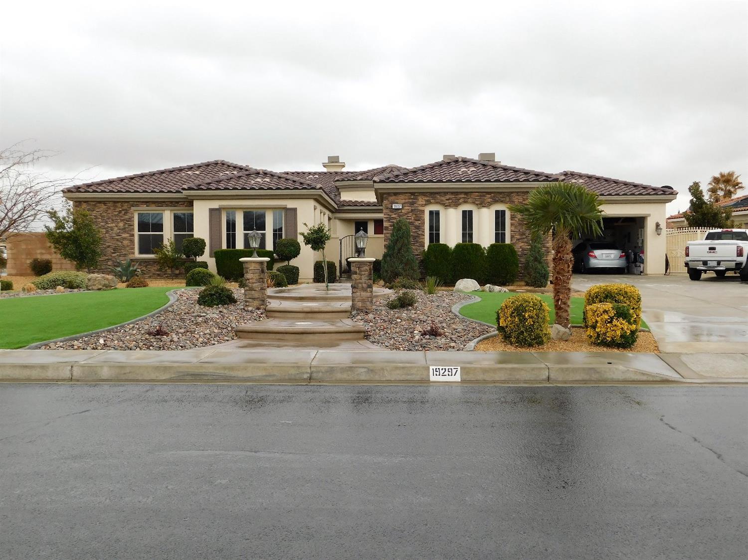 19297 Monterey St, Apple Valley, CA 92308 photo 1