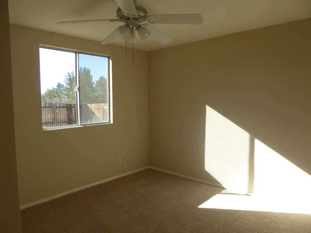 18527 Cocqui Rd, Apple Valley, CA 92307 photo 4