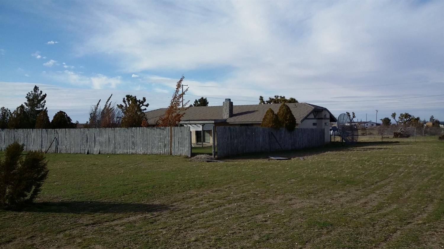 10573 Gorgonio Rd, Phelan, CA 92371 photo 27