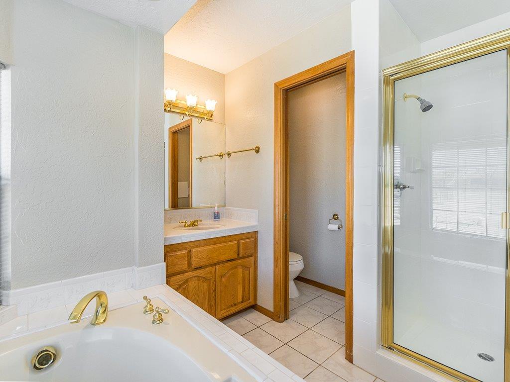 Undisclosed, Apple Valley, CA 92307 photo 23