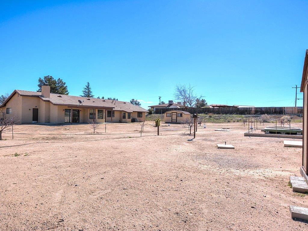 Undisclosed, Apple Valley, CA 92307 photo 31
