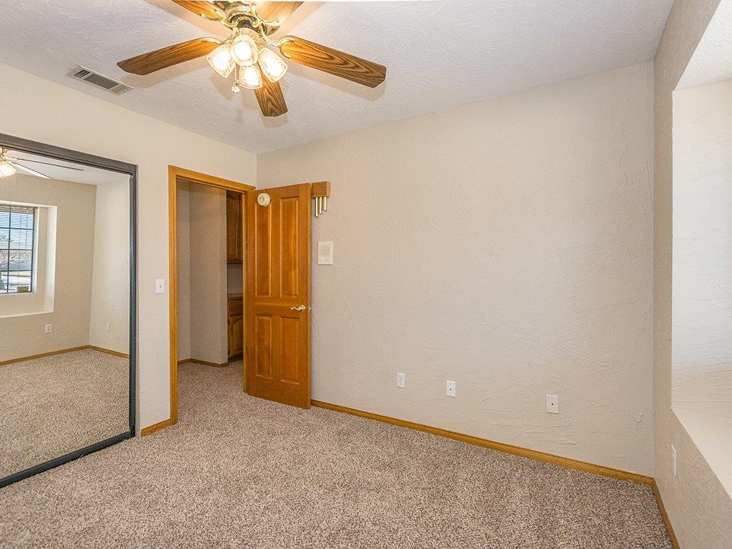 Undisclosed, Apple Valley, CA 92307 photo 18