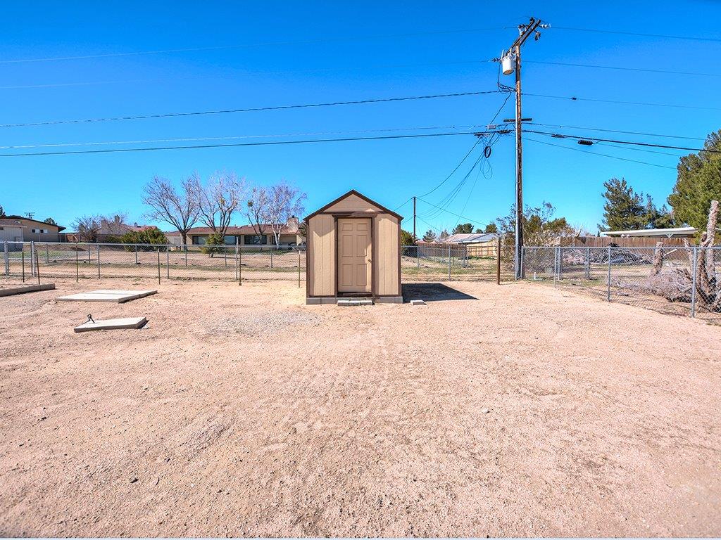 Undisclosed, Apple Valley, CA 92307 photo 30