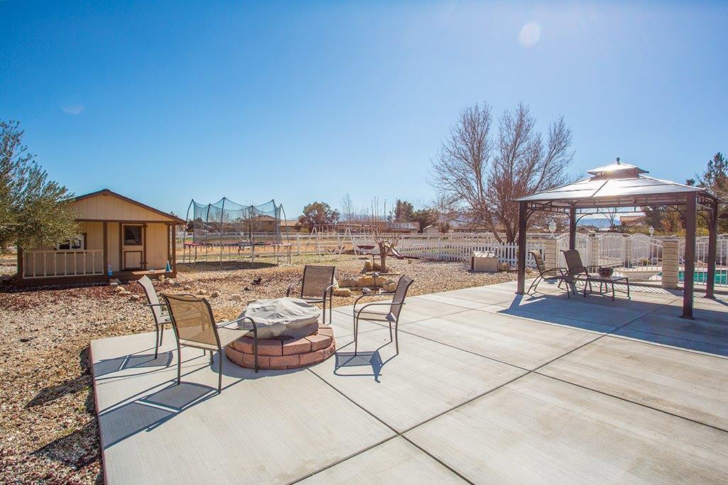 Undisclosed, Apple Valley, CA 92308 photo 9