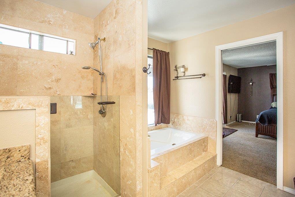Undisclosed, Apple Valley, CA 92308 photo 33