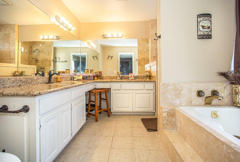 Undisclosed, Apple Valley, CA 92308 photo 30