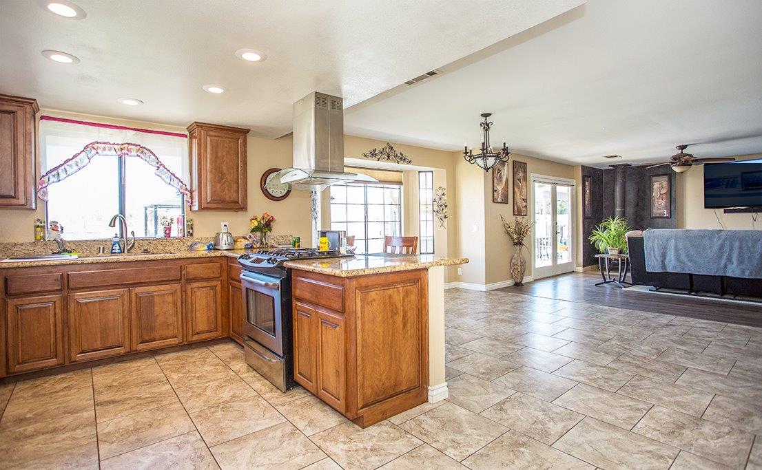 Undisclosed, Apple Valley, CA 92308 photo 23