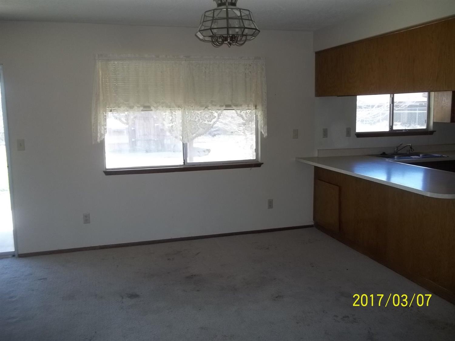 17035 Cherry Hill Dr, Victorville, CA 92395 photo 6