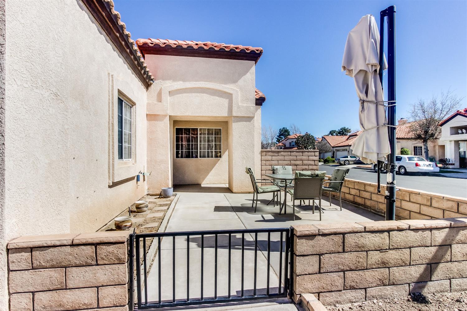 11525 Sunset Pl, Apple Valley, CA 92308 photo 4