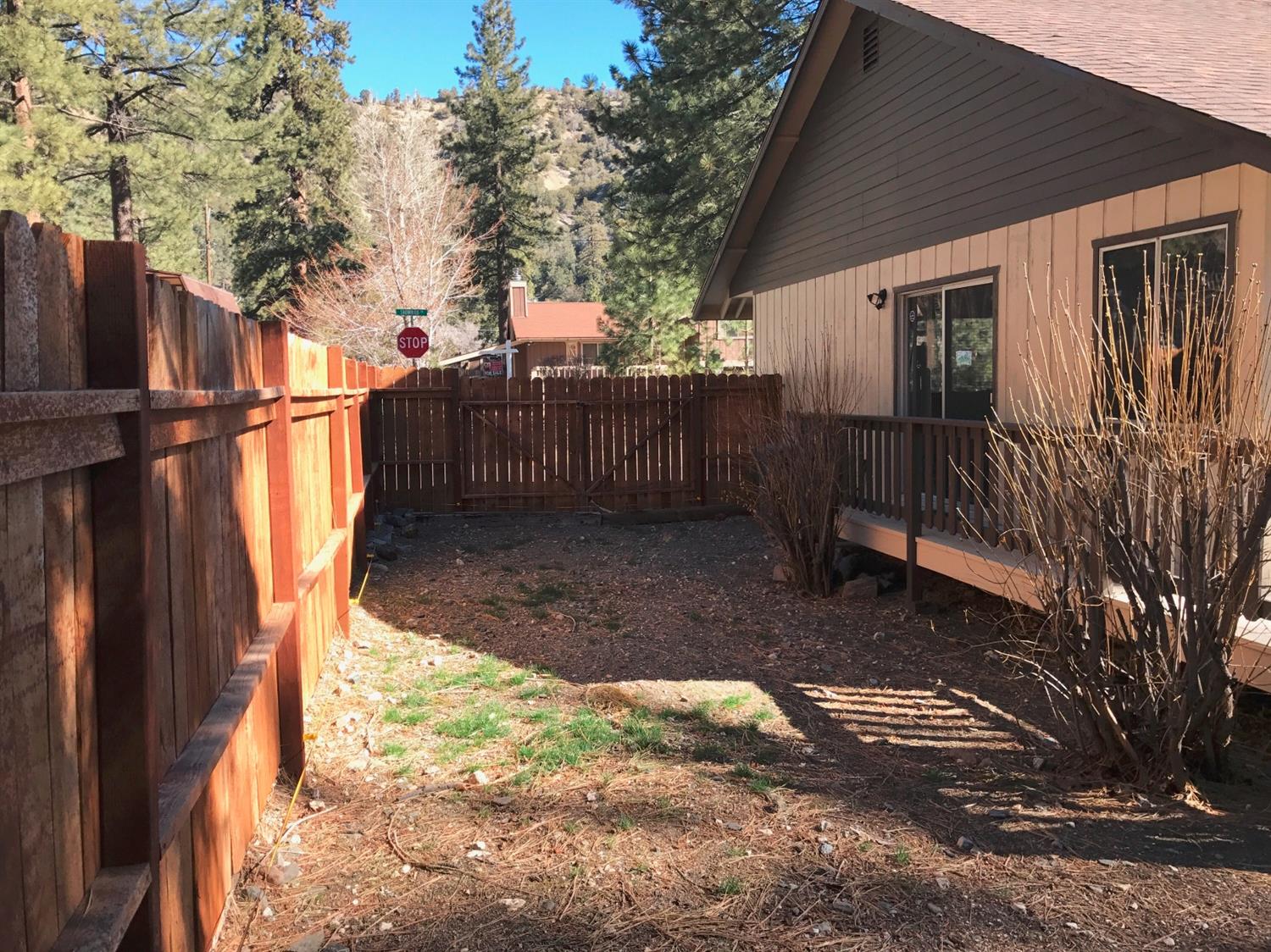 907 Snowbird Dr, Wrightwood, CA 92397 photo 25
