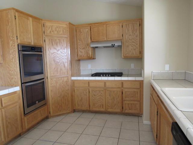 15969 Mojave St, Hesperia, CA 92345 photo 7