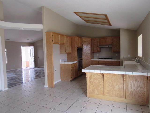 15969 Mojave St, Hesperia, CA 92345 photo 6