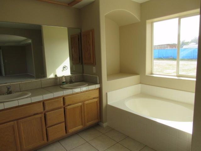 15969 Mojave St, Hesperia, CA 92345 photo 14