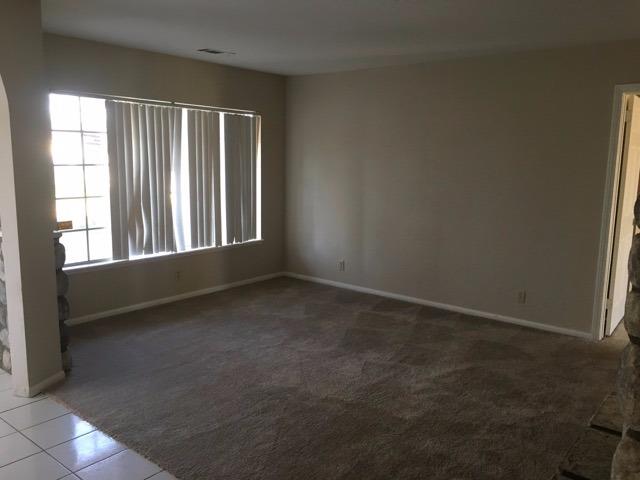 22121 Ramona Ave, Apple Valley, CA 92307 photo 4