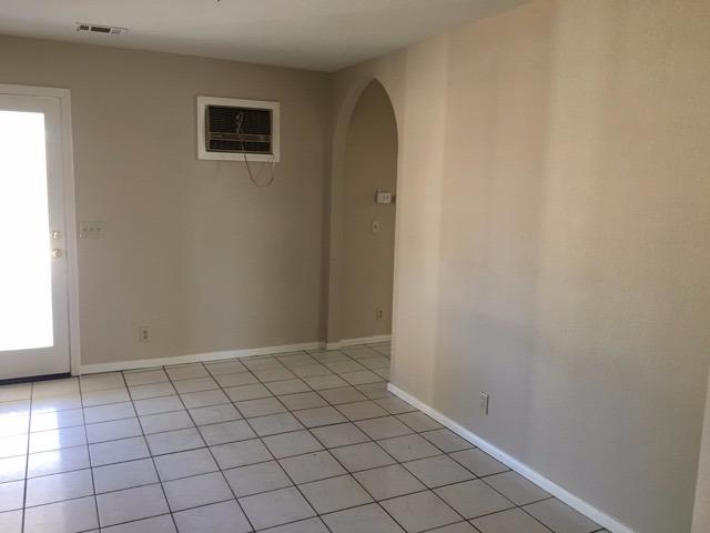 22121 Ramona Ave, Apple Valley, CA 92307 photo 5