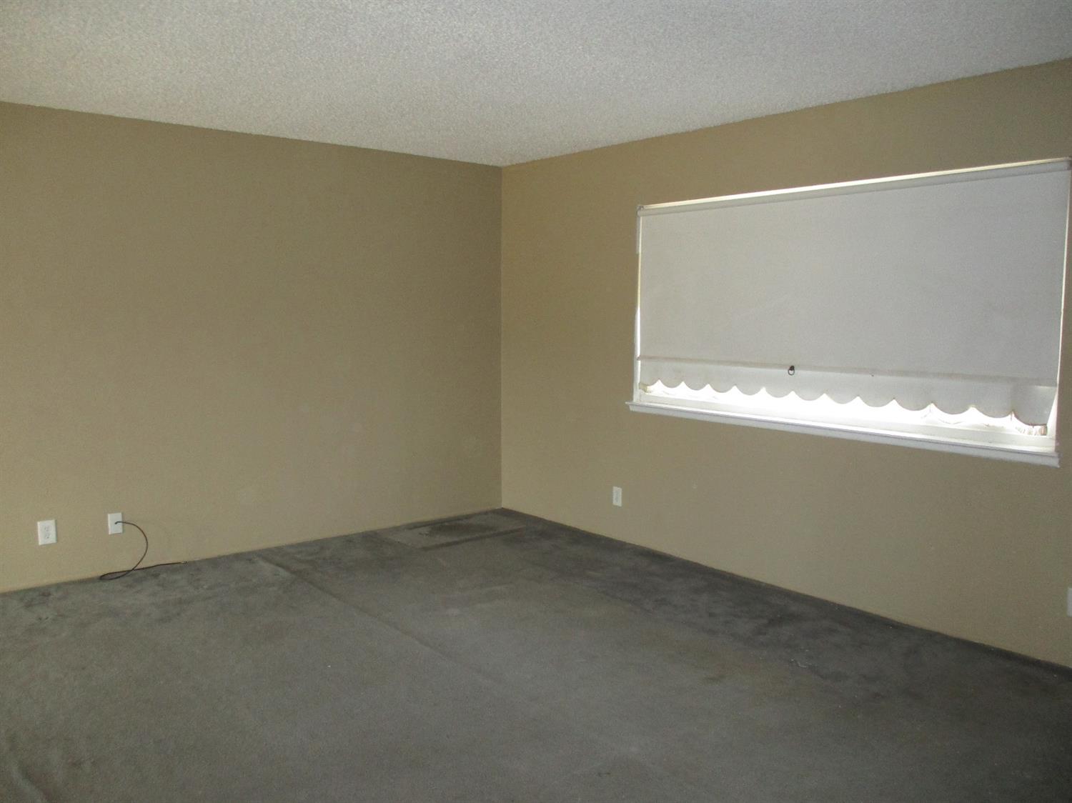 22243 Minnetonka Rd, Apple Valley, CA 92308 photo 4
