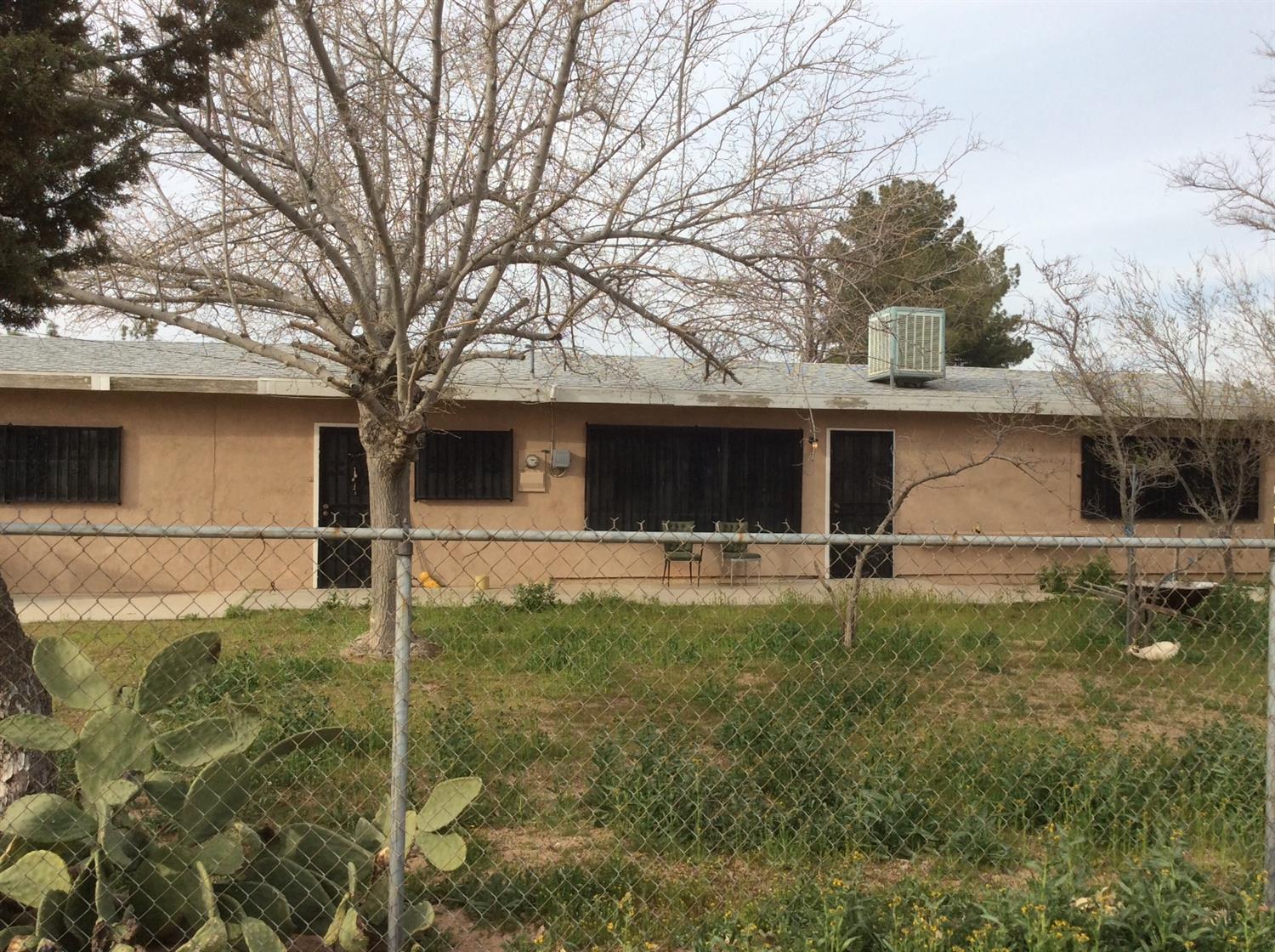 15220 Mesquite St, Hesperia, CA 92345 photo 1