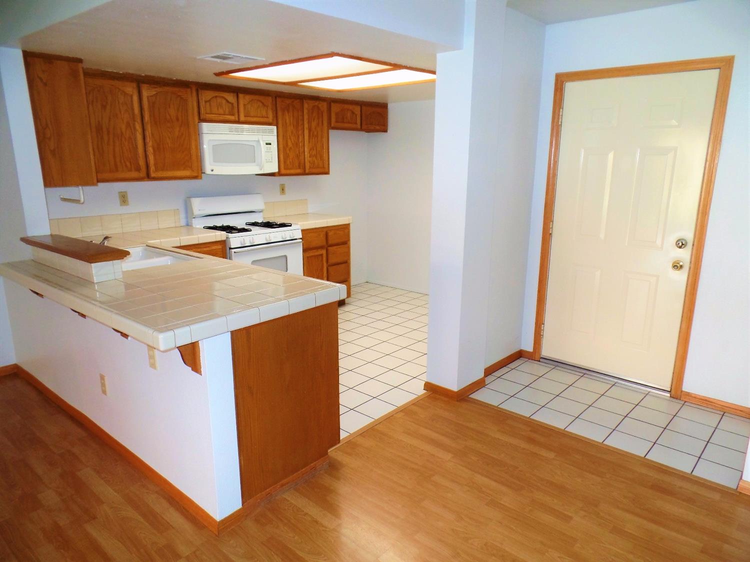 19042 Primrose Ln, Apple Valley, CA 92308 photo 3
