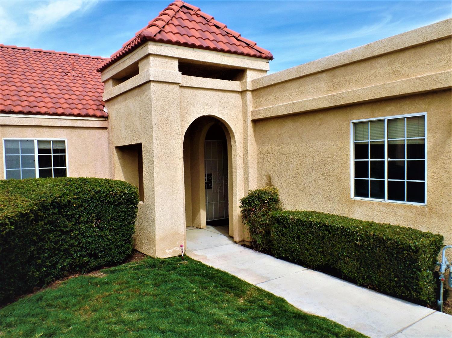 19042 Primrose Ln, Apple Valley, CA 92308 photo 2