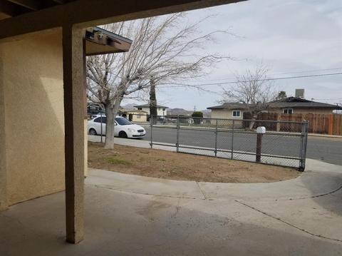 1216 Lillian Dr, Barstow, CA 92311 photo 3