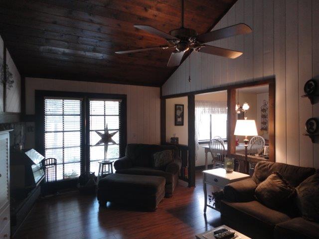 2340 Zurich Ct, Wrightwood, CA 92397 photo 8