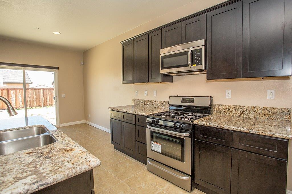 Undisclosed, Adelanto, CA 92301 photo 15