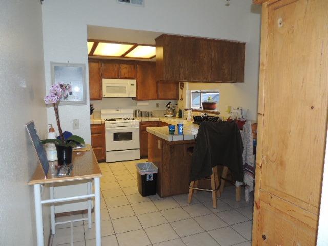 8205 Corona Ave, Hesperia, CA 92345 photo 4