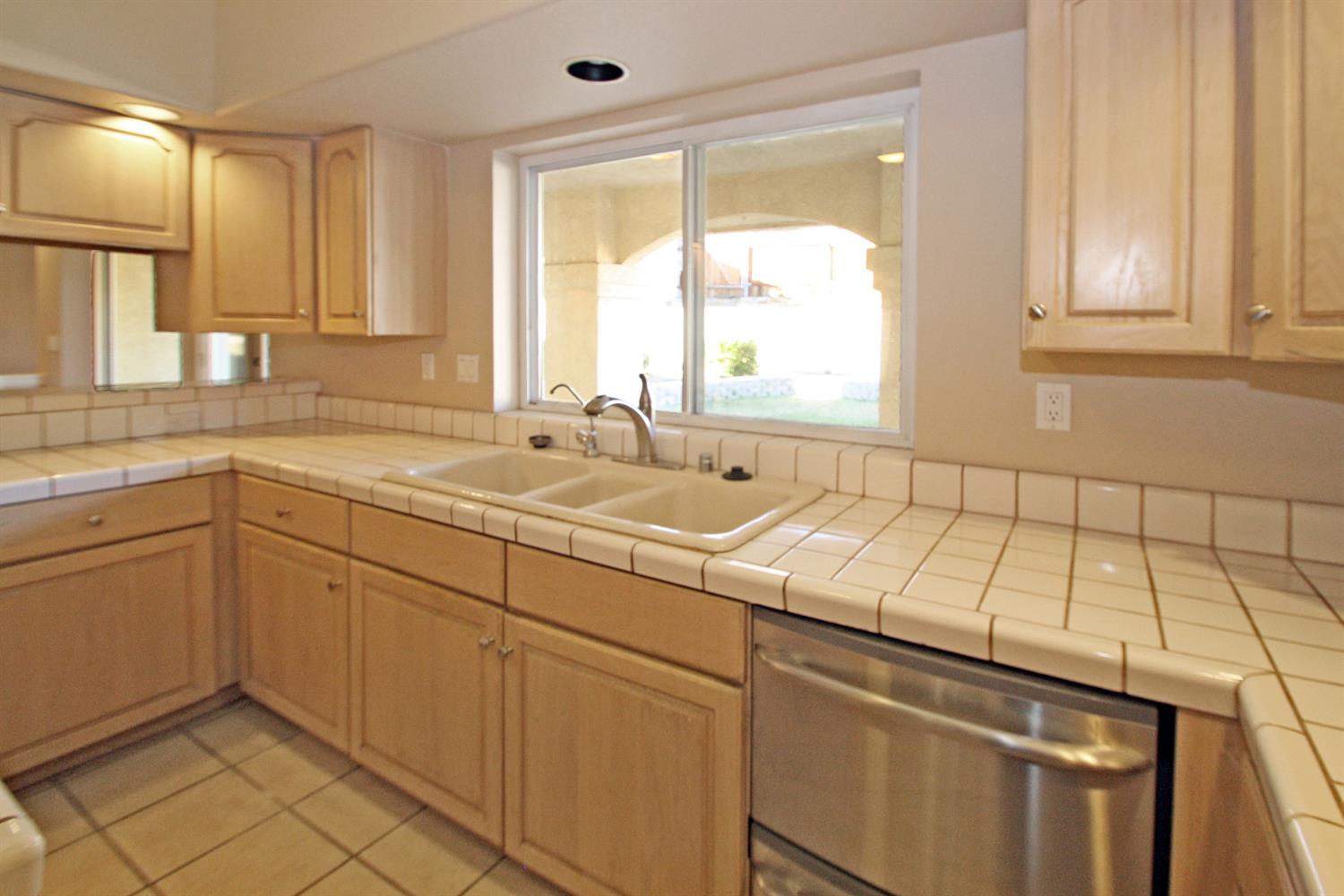 Undisclosed, Apple Valley, CA 92307 photo 19