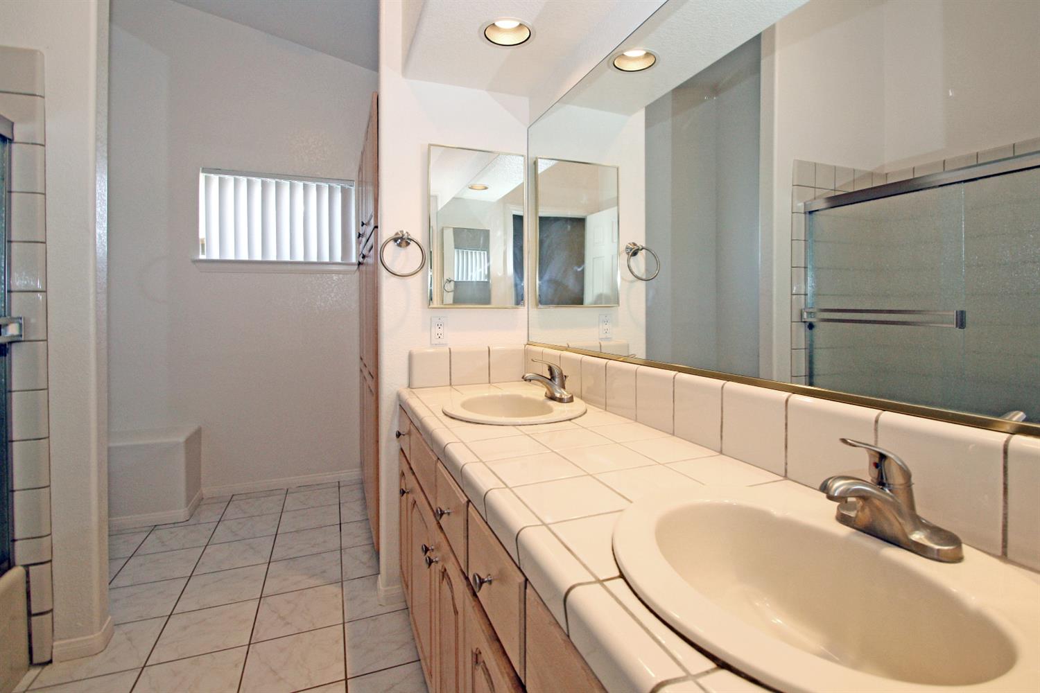 Undisclosed, Apple Valley, CA 92307 photo 36