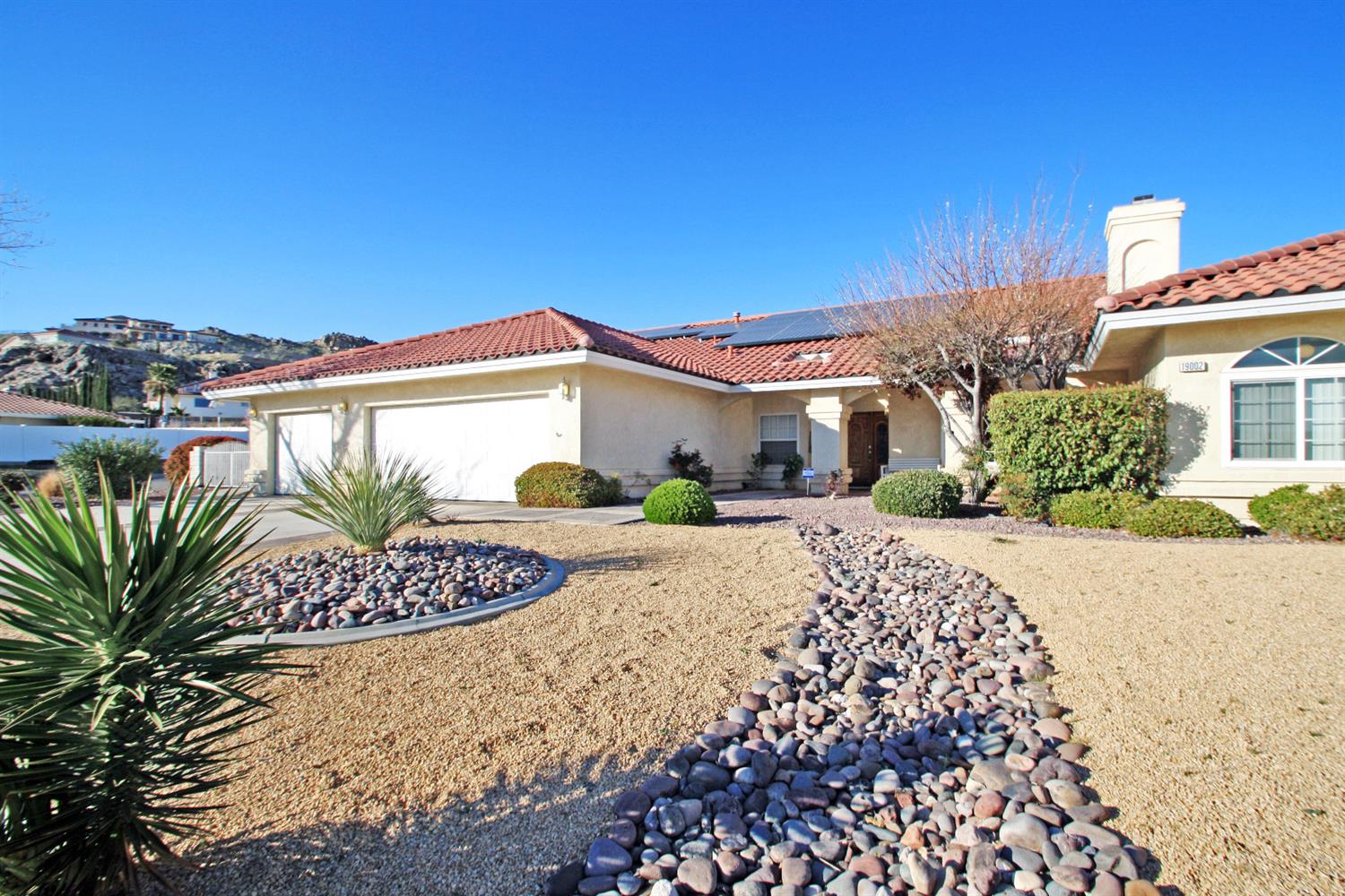 Undisclosed, Apple Valley, CA 92307 photo 2