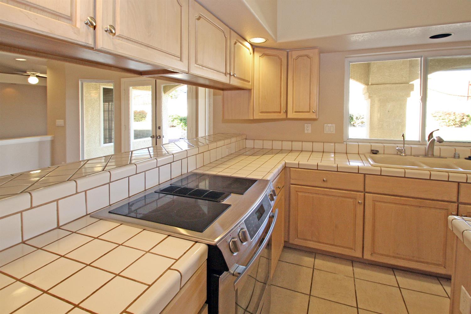 Undisclosed, Apple Valley, CA 92307 photo 16
