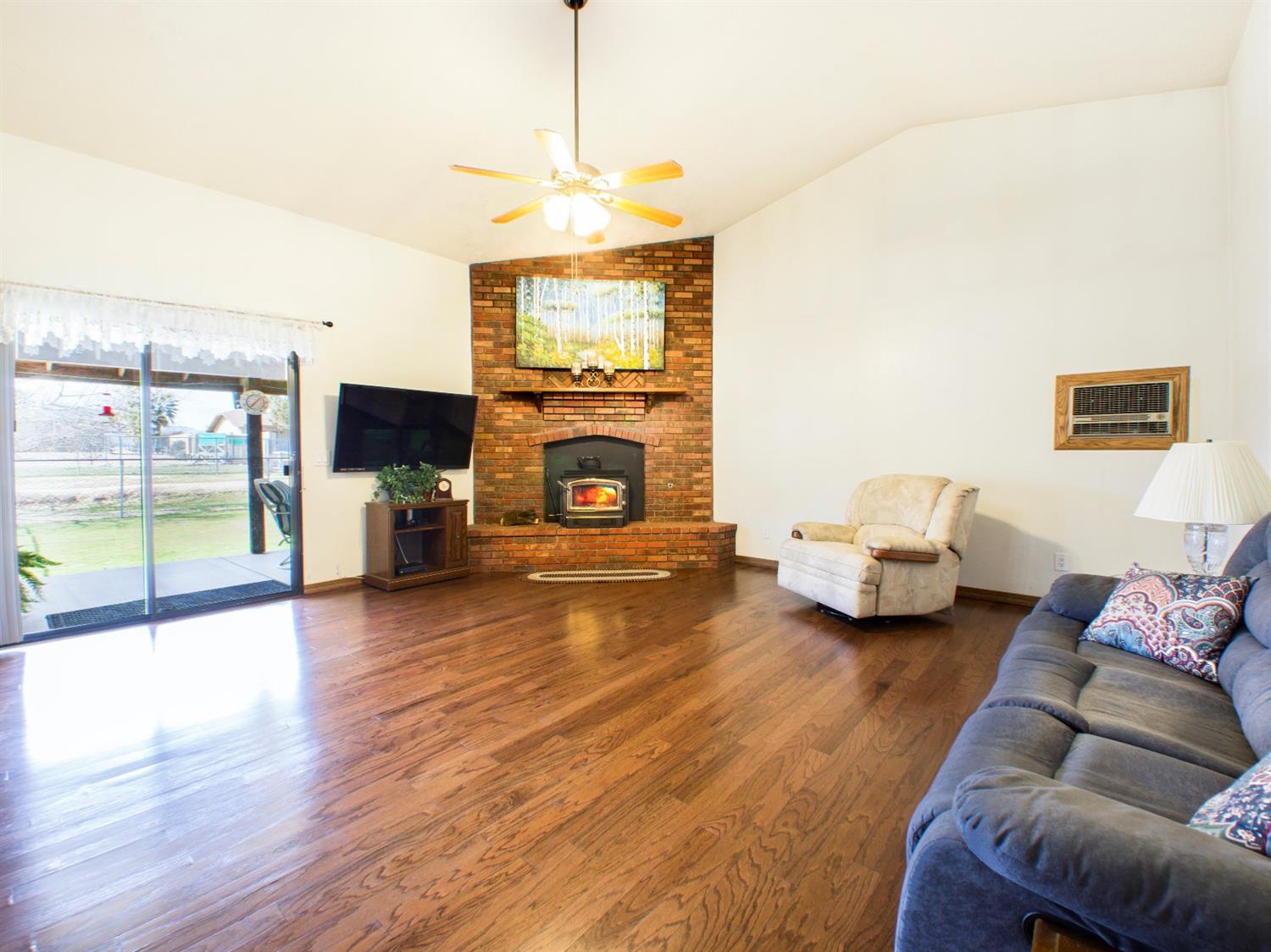 Undisclosed, Hesperia, CA 92345 photo 6