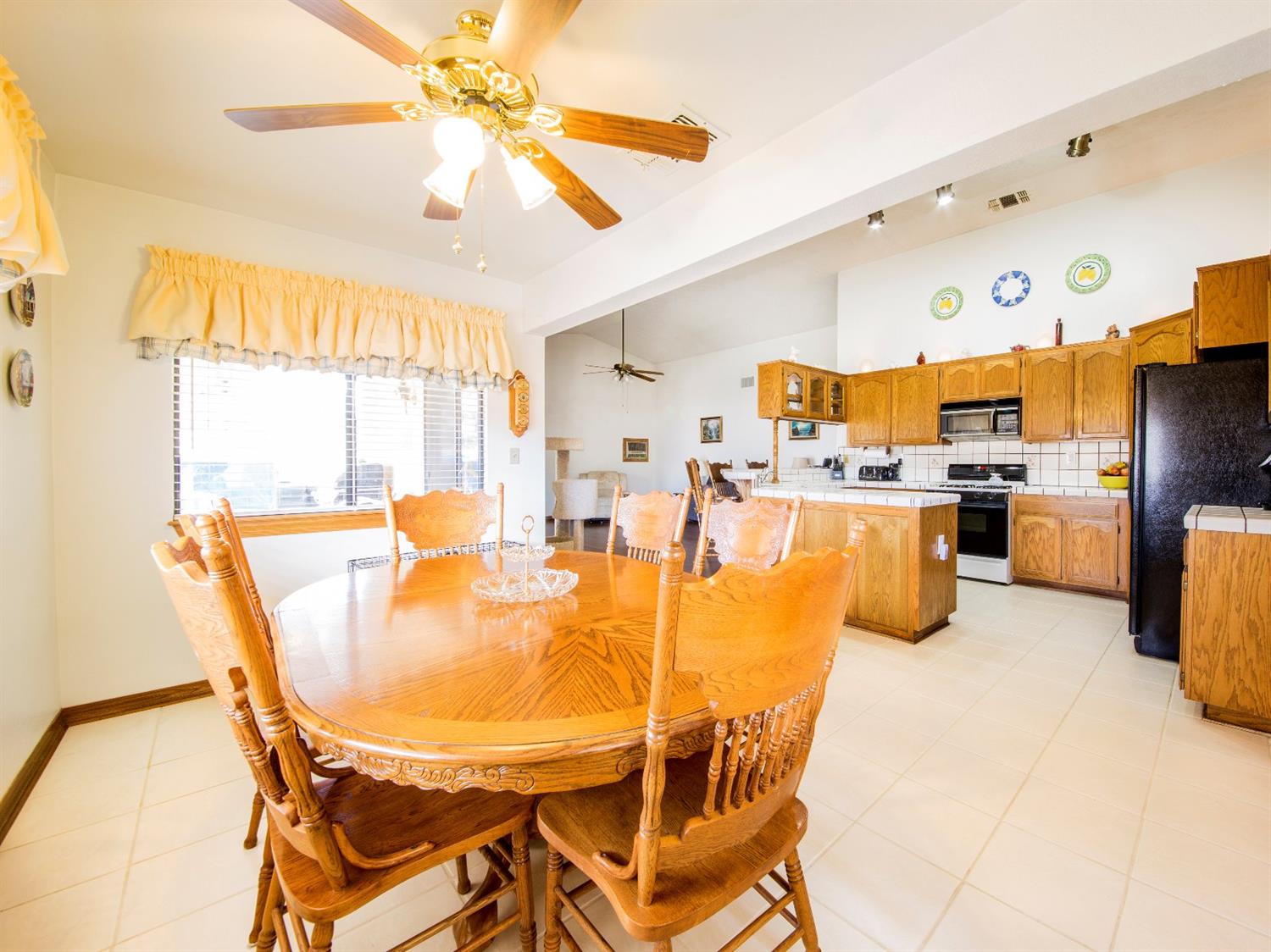 Undisclosed, Hesperia, CA 92345 photo 17