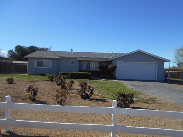 21031 Teton Rd, Apple Valley, CA 92308 photo 1