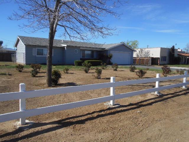 21031 Teton Rd, Apple Valley, CA 92308 photo 2