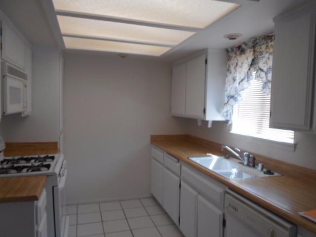 21031 Teton Rd, Apple Valley, CA 92308 photo 6
