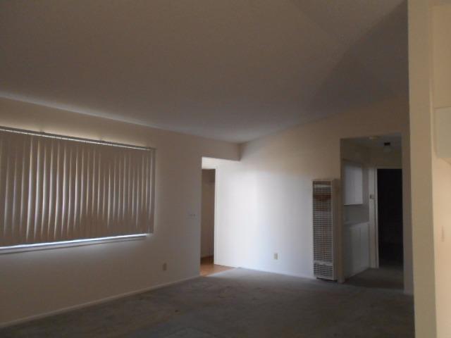 21031 Teton Rd, Apple Valley, CA 92308 photo 9