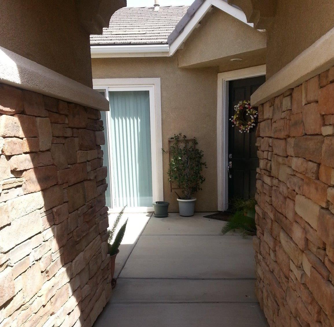 10901 Katepwa St, Apple Valley, CA 92308 photo 2